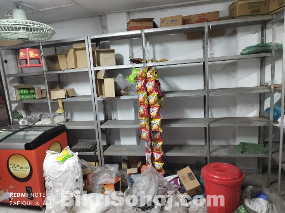 স্টিলের র‍্যাক।